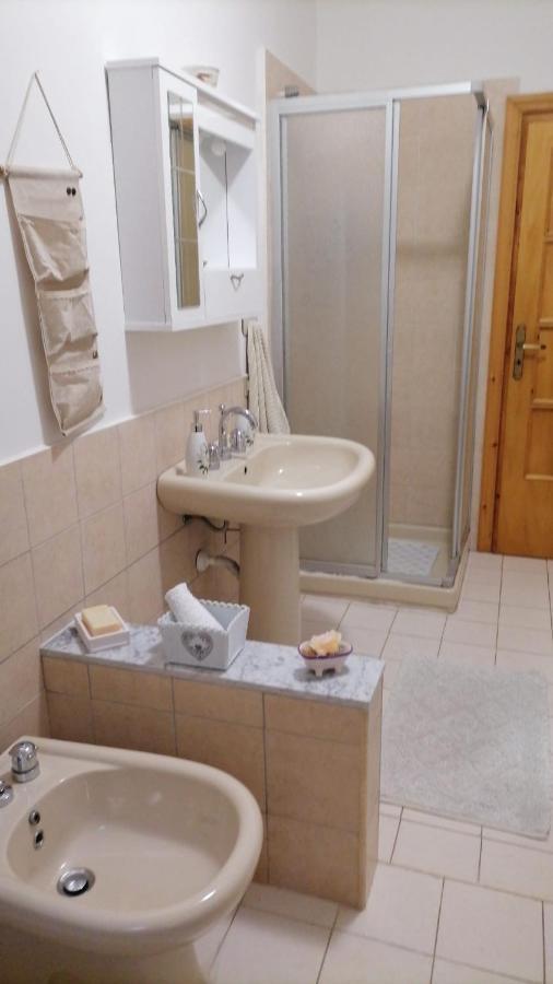 Casa Vacanze "Ellen" Bianchi Екстериор снимка