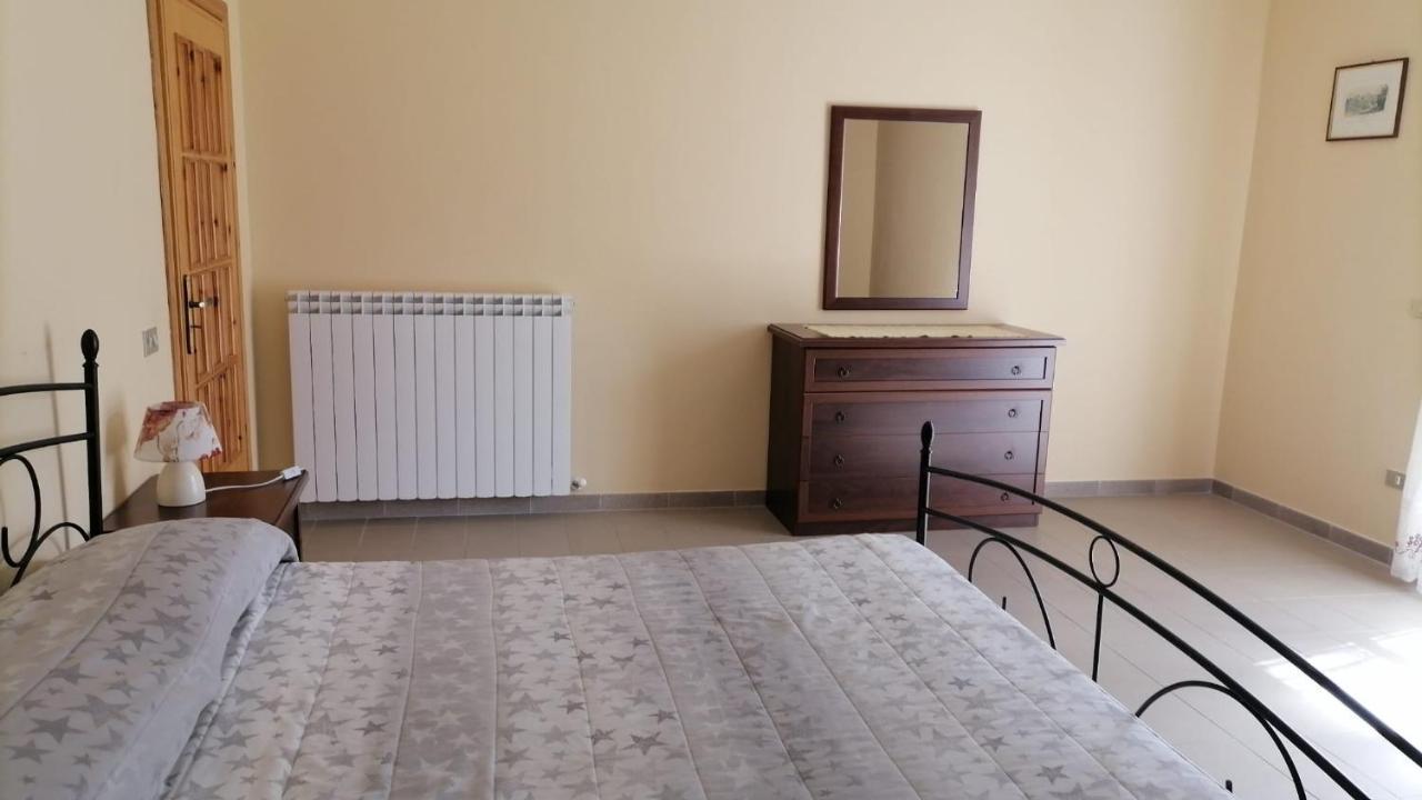 Casa Vacanze "Ellen" Bianchi Екстериор снимка