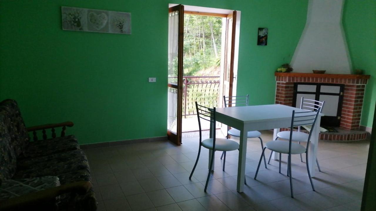 Casa Vacanze "Ellen" Bianchi Екстериор снимка
