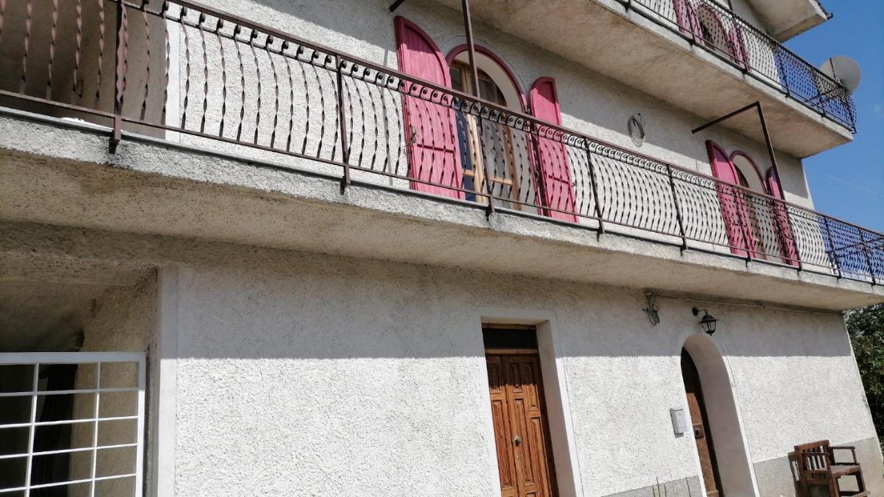 Casa Vacanze "Ellen" Bianchi Екстериор снимка