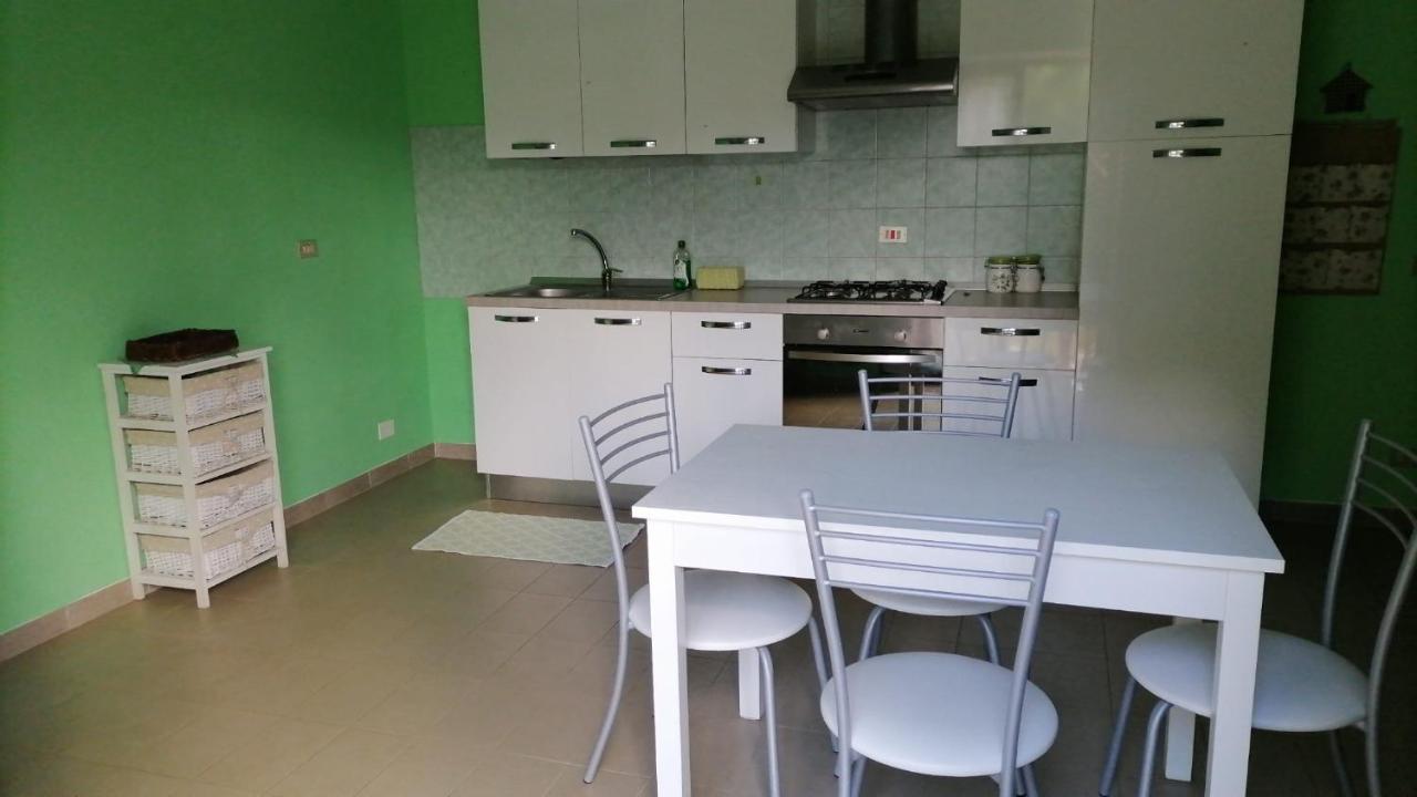 Casa Vacanze "Ellen" Bianchi Екстериор снимка