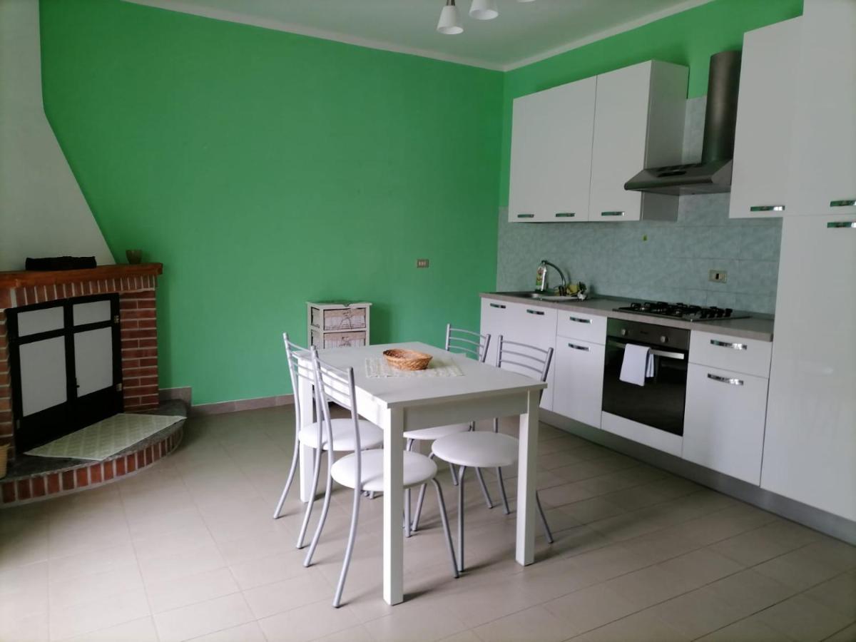 Casa Vacanze "Ellen" Bianchi Екстериор снимка